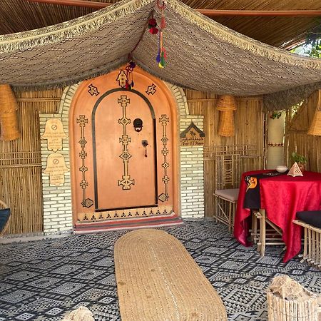 Tente Et Restaurant Elbey Дуз Екстериор снимка