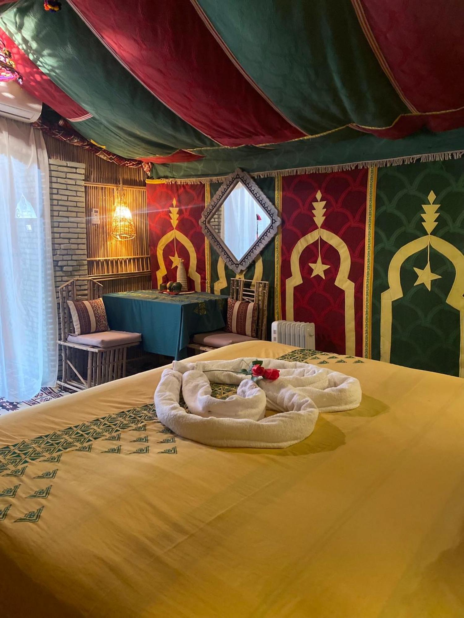 Tente Et Restaurant Elbey Дуз Екстериор снимка
